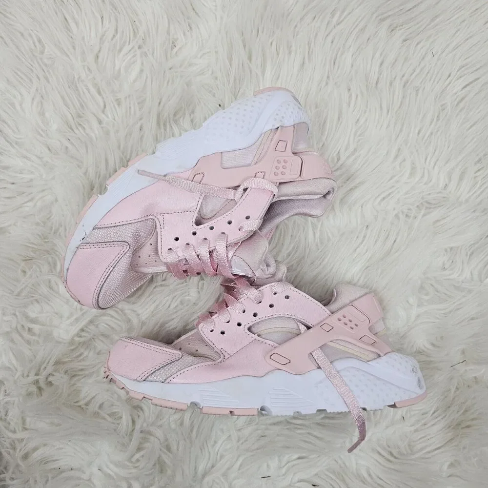 Nike Huarache Run SE Low Prism Pink Size 5Yr GS 904538-600